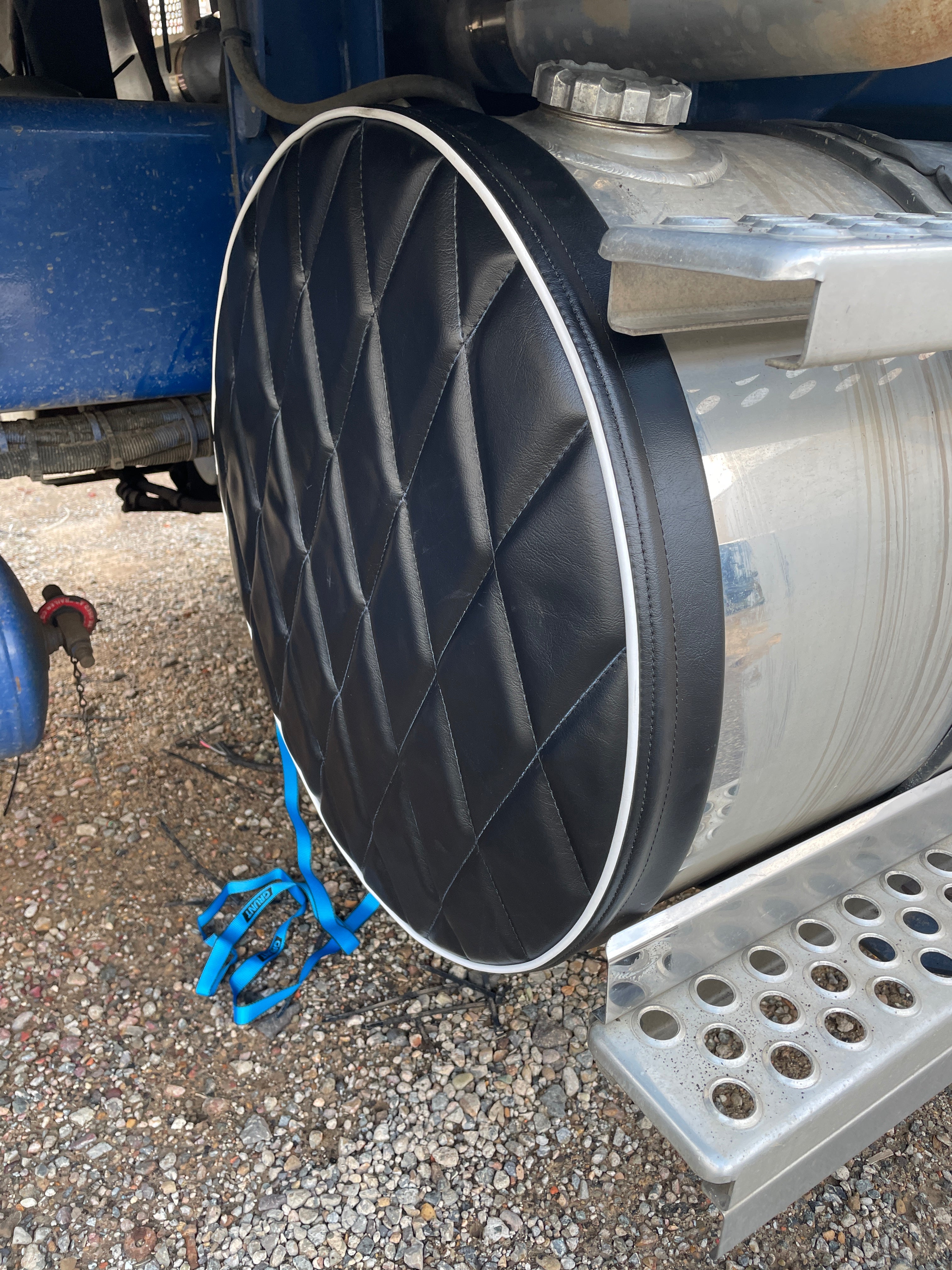 Diamond Stitched Tank Cover Ends - Round Tank