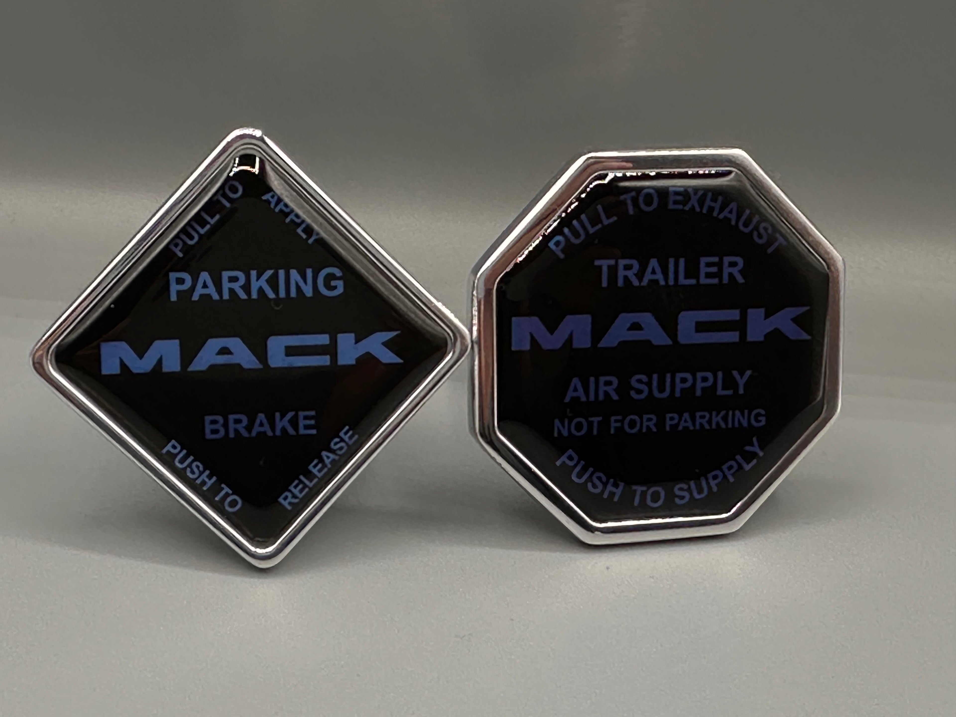 Black Mack with Blue Maxi Knob Set (2 pieces)