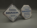White with Blue Mack Maxi Knob Set (2 pieces)