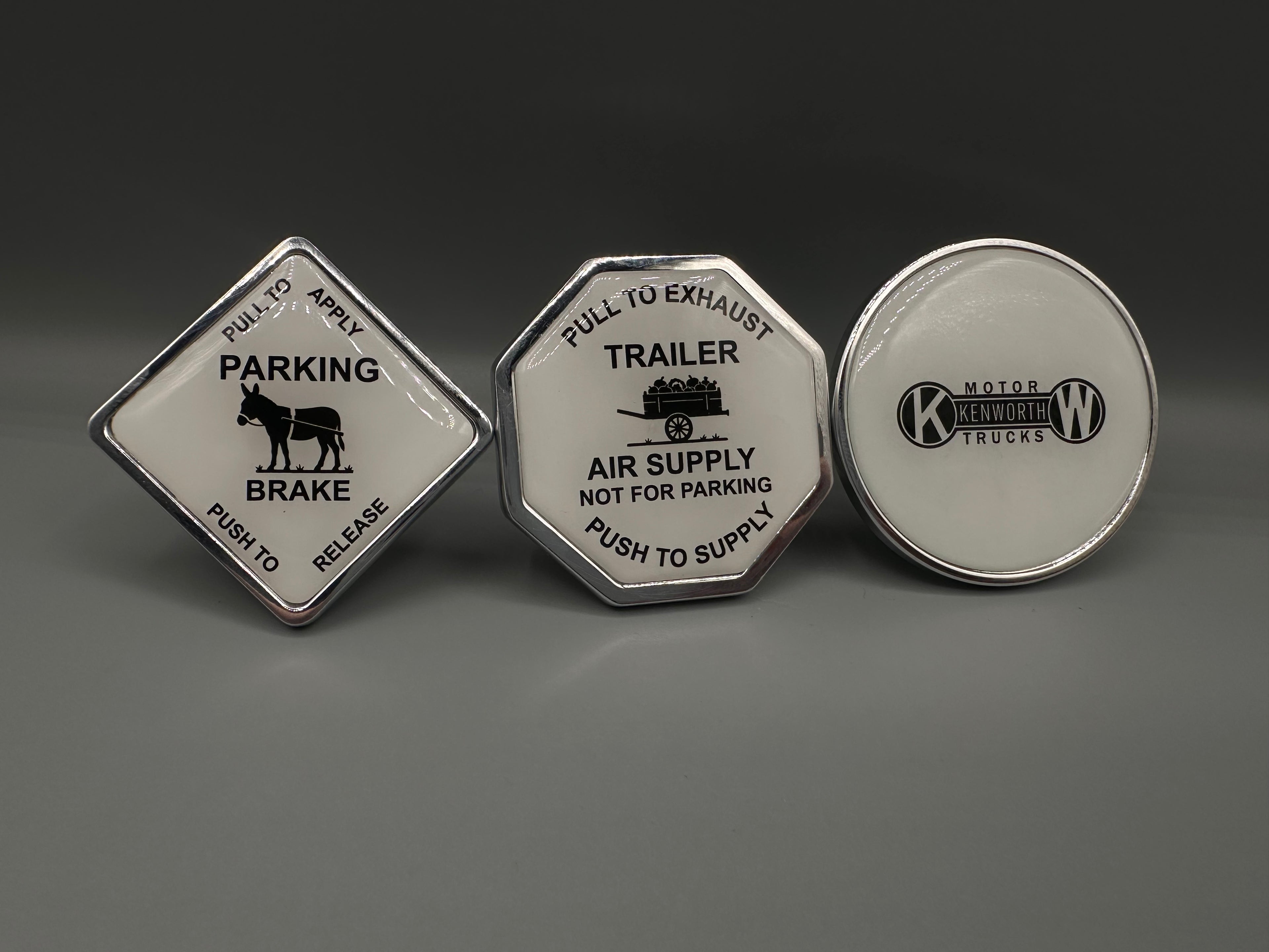 Horse and Buggy Set with With Kenworth Motors Logo (3 pieces)