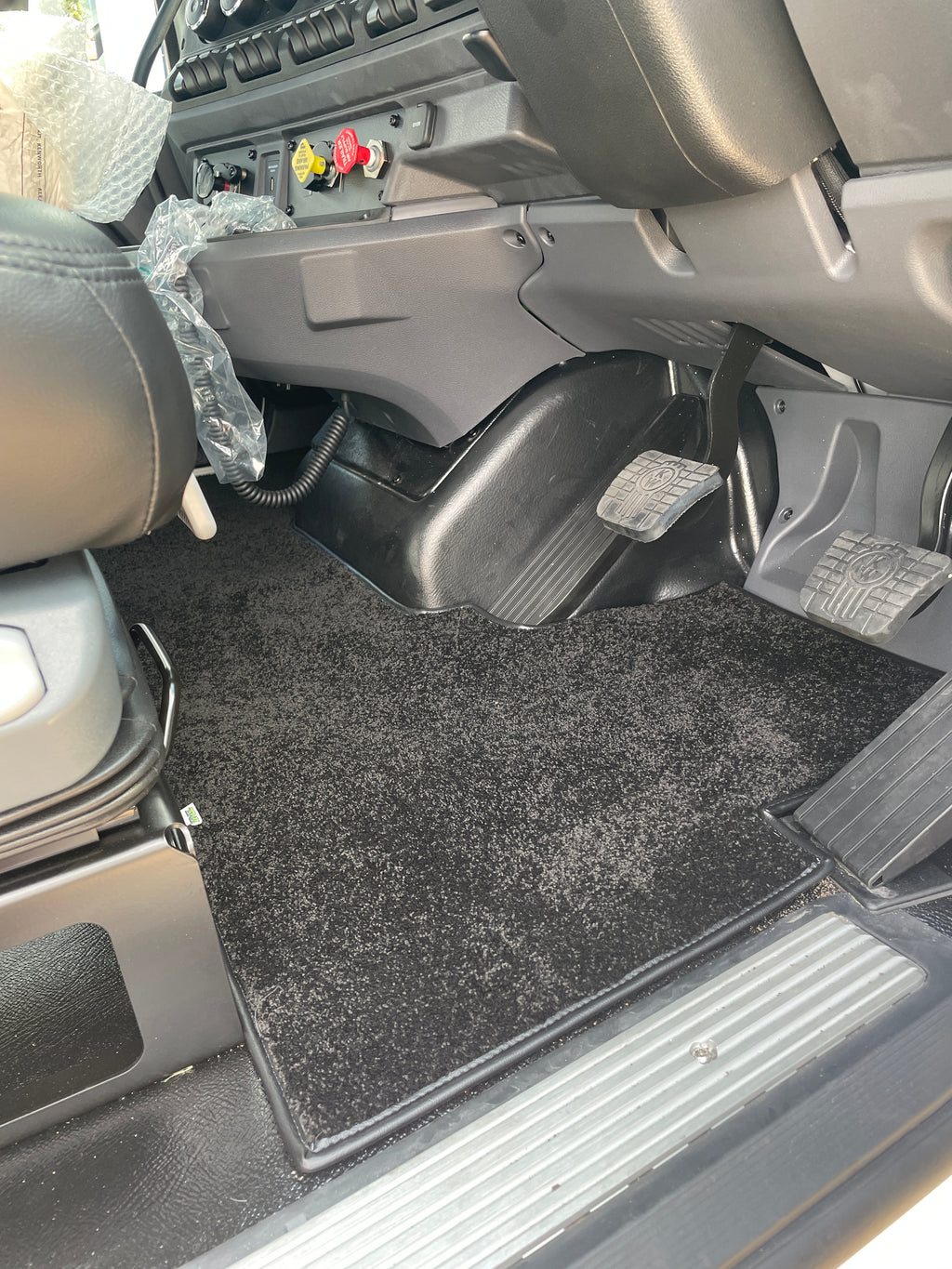 Carpet Mats to Suit T909
