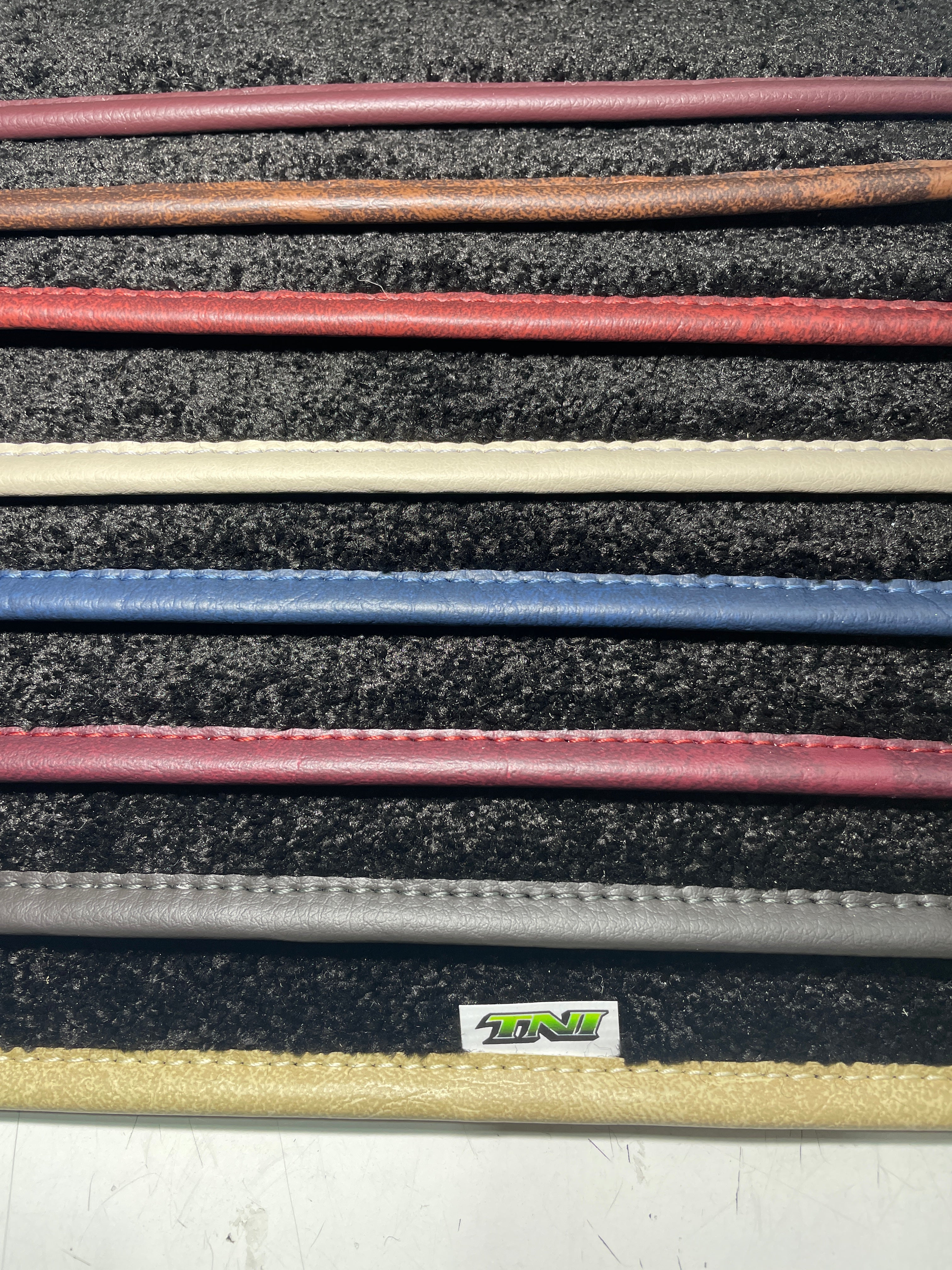 Carpet Mats to Suit T909