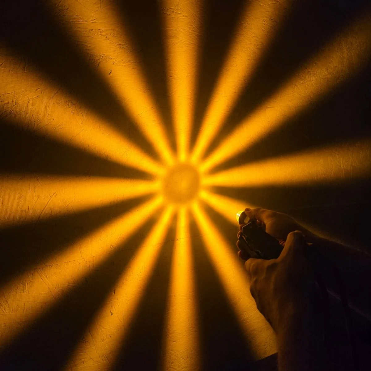 Southern Cross Series : 1-1/8" Star Pattern LED - Amber & Blue LED