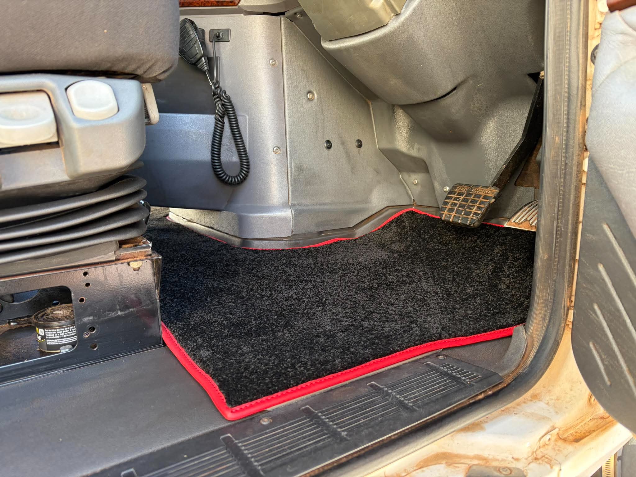 Carpet Mats to Suit Mack Superliner
